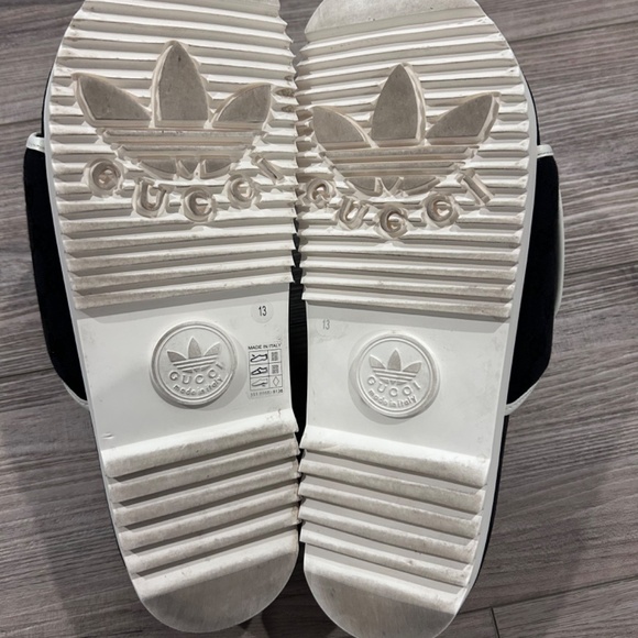 Sandals_&_Flip_Flops